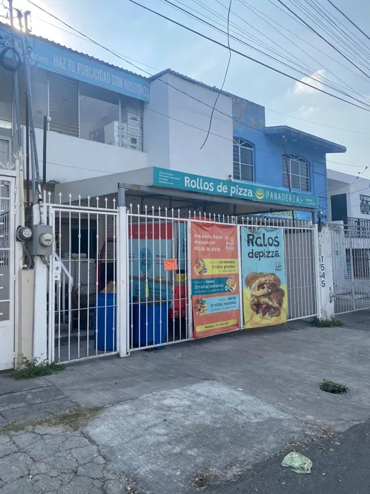 PROPIEDAD CON LOCAL Y DEPARTAMENTO EN VENTA EN LAS AGUILAS