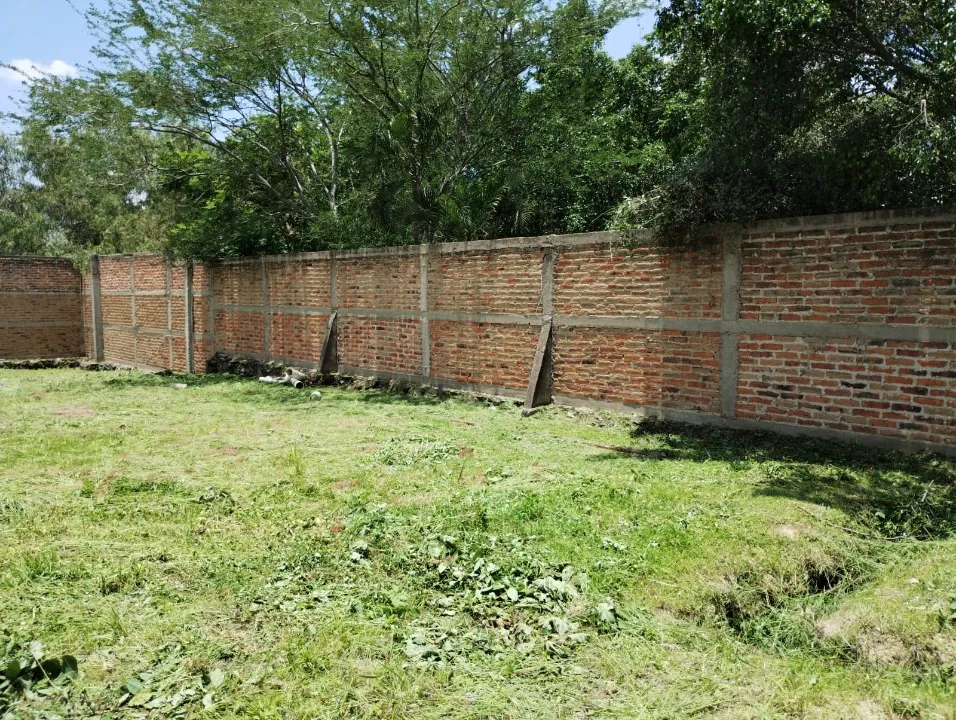 Foto 6 de Terreno en venta en Via De Los Rosales, Jardines De La Enramada, Zapopan