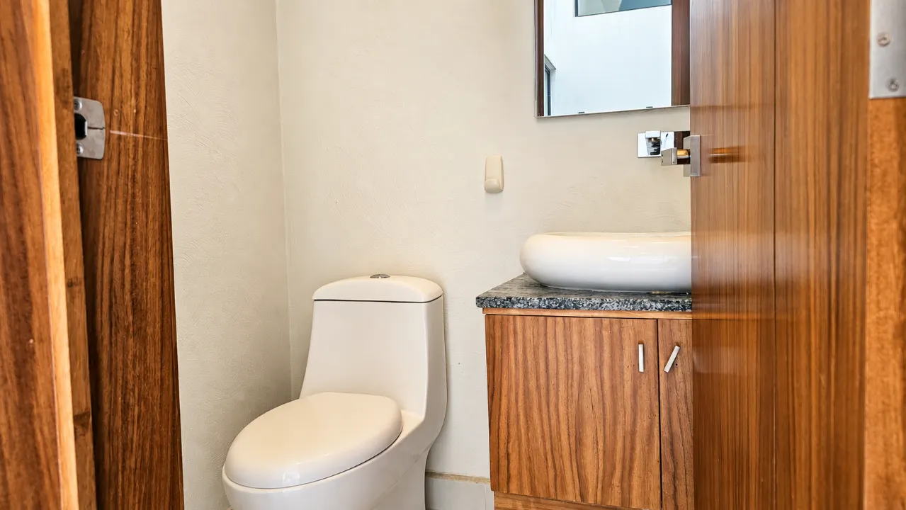 Foto 7 de CASA EN VENTA EN SOLARES – COTO FONTEE