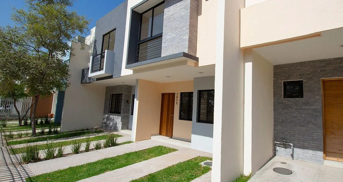 Foto 3 de Casas en Venta en PARQUES DEL BOSQUE 2da Sección