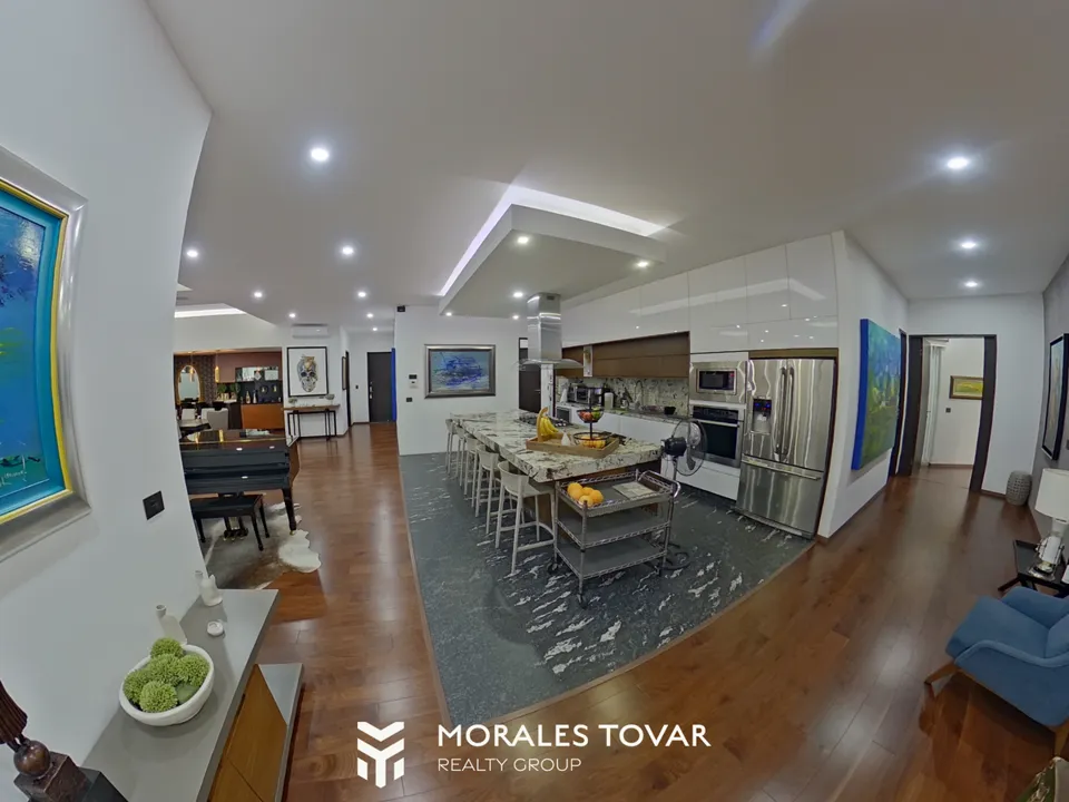 Foto 4 de Residencia de Lujo con Jardín y Alberca Privada en Reserva Zotogrande