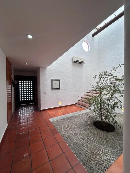 Foto 5 de ACOGEDORA CASA EN EL SUR