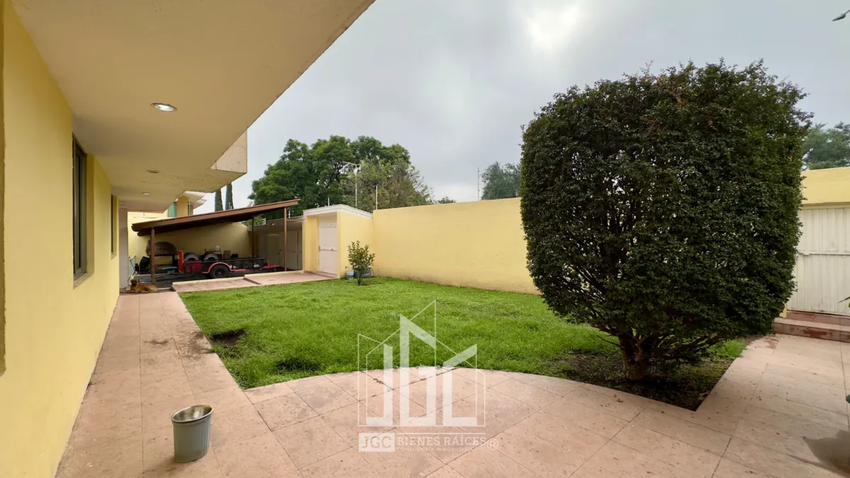 Foto 3 de CASA EN VENTA EN BUGAMBILIAS 1ERA SECCION