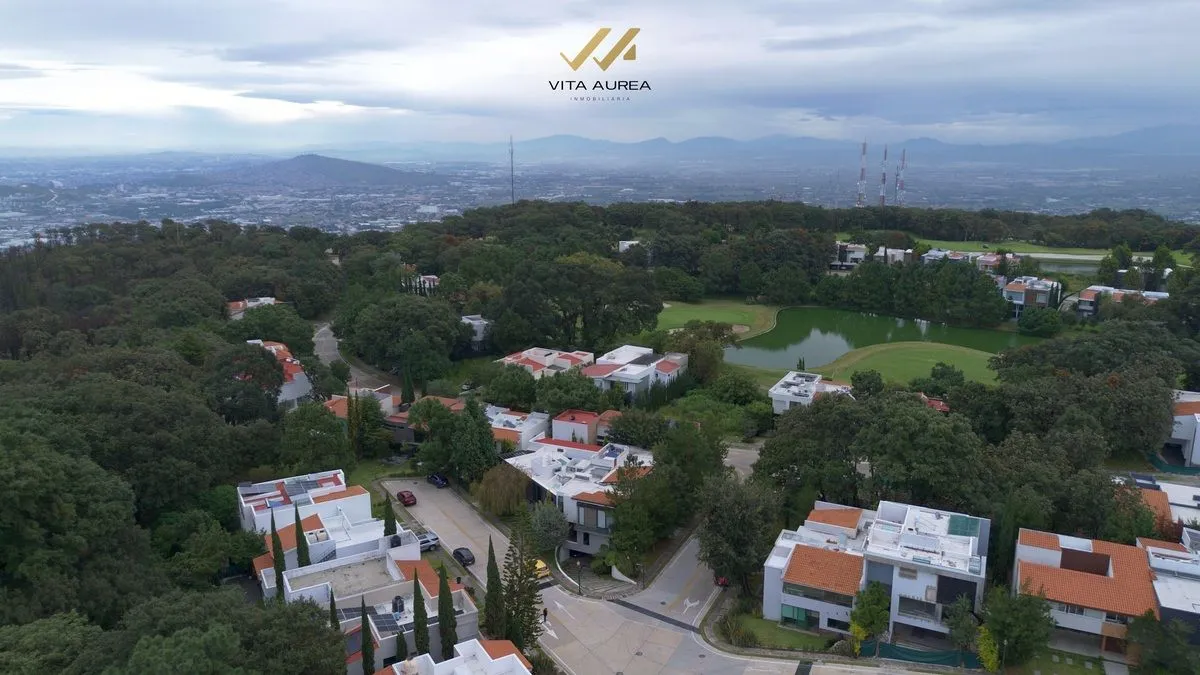 Foto 4 de Casa De Lujo En El Cielo Country Club – 3 Recámaras Con Terraza