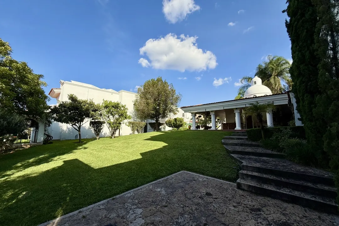 Foto 5 de Coto Aragón, 678 M2 sup., terraza con sala, cocina y recámara para huéspedes