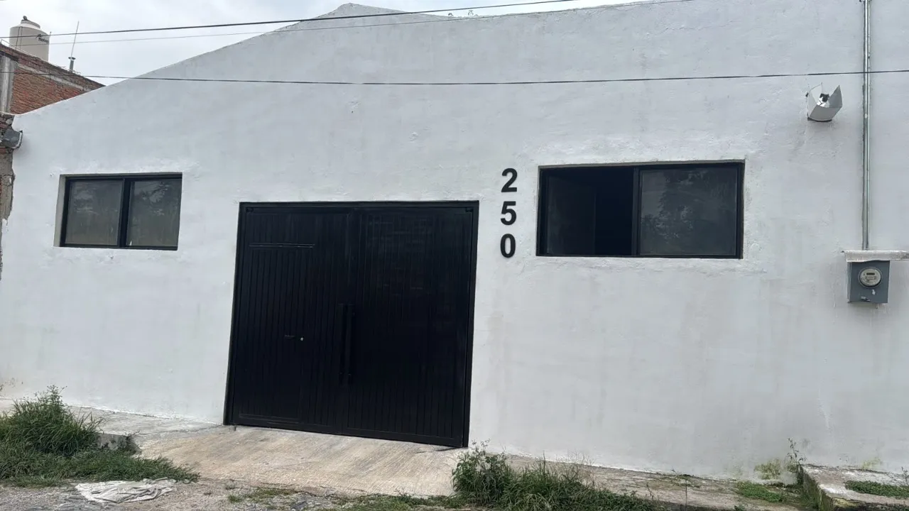 Bodega Comercial en renta en LA PRIMAVERA, ZAPOPAN, JAL.