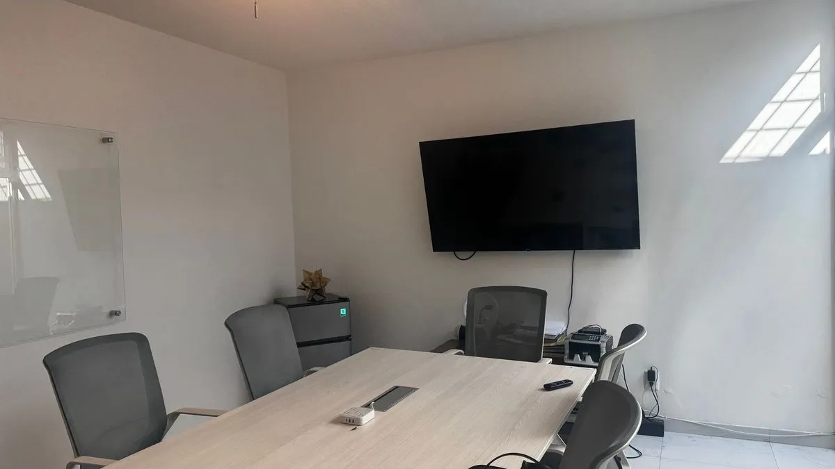 OFICINA COMPARTIDA  EN RENTA EN RINC SANTA RITA