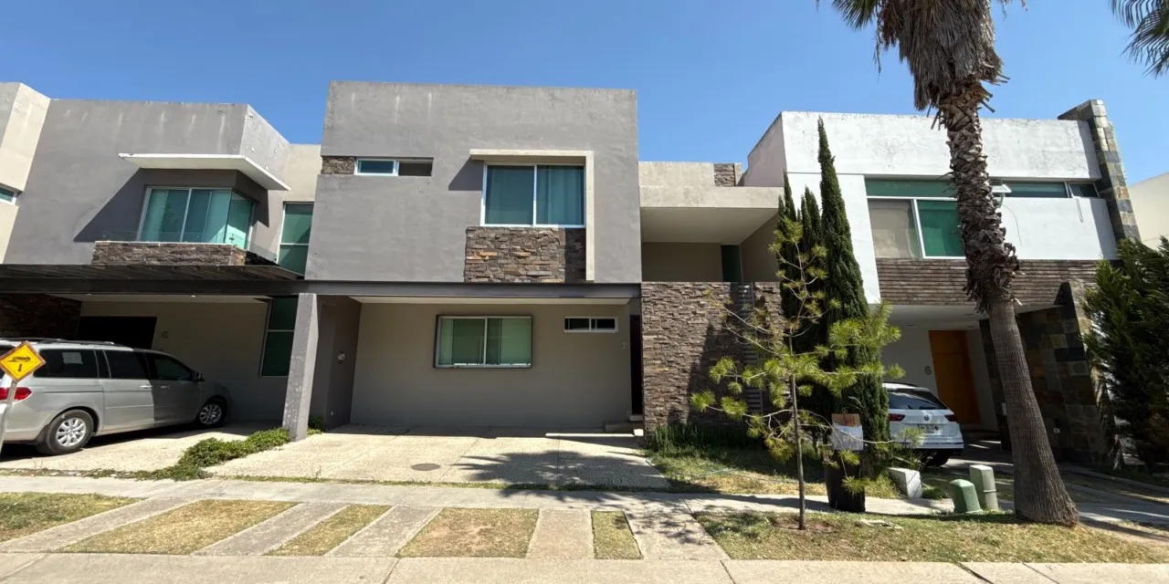 Casa en renta en Av Parque Virreyes, Virreyes, Zapopan