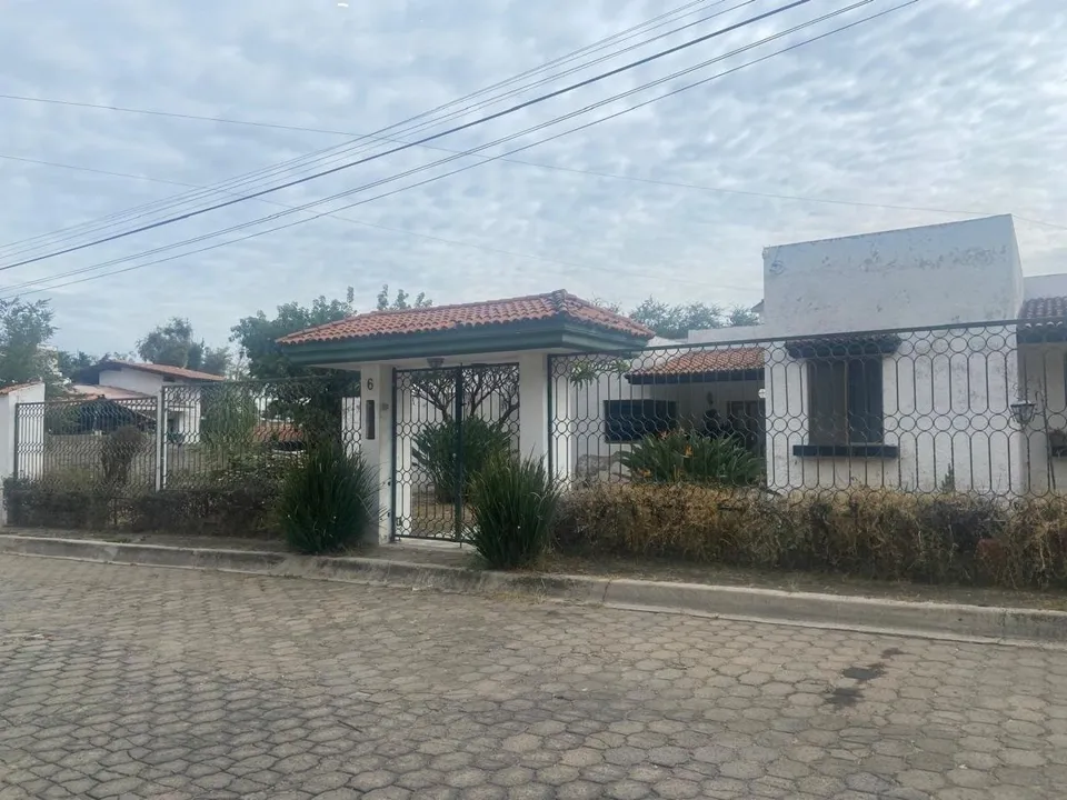 Casa en Venta en Cañadas Bugambilias