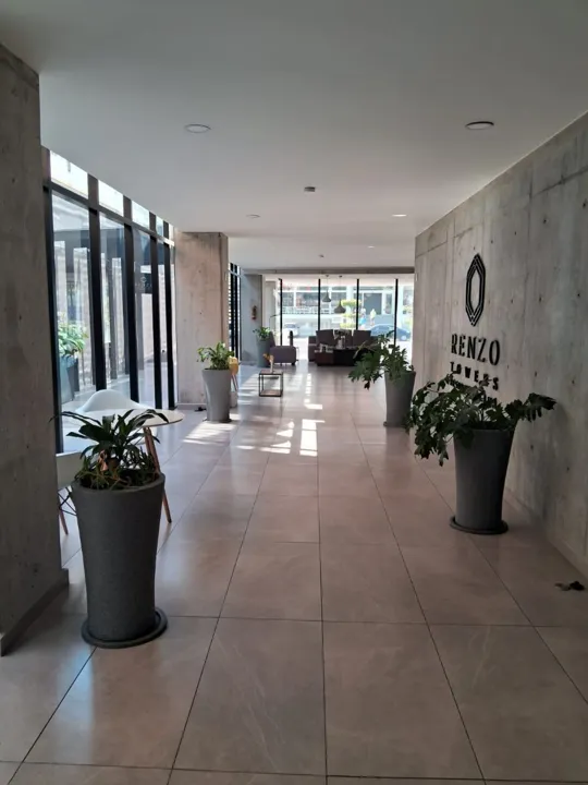 Locales Comerciales en Venta en Arcos Vallarta - Renzo Towers