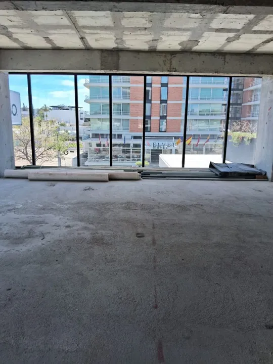 Foto 2 de Locales Comerciales en Venta en Arcos Vallarta - Renzo Towers