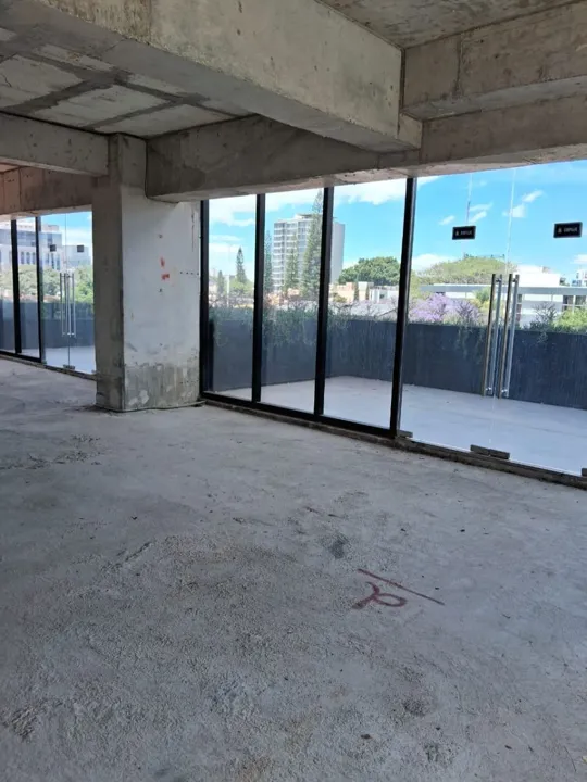 Foto 3 de Locales Comerciales en Venta en Arcos Vallarta - Renzo Towers