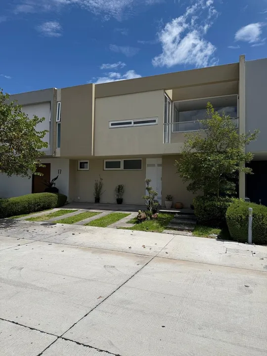 Casa en VENTA en Bajío Habitat B