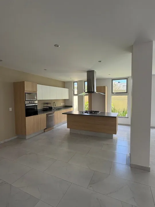 Foto 4 de Casa en VENTA en Bajío Habitat B