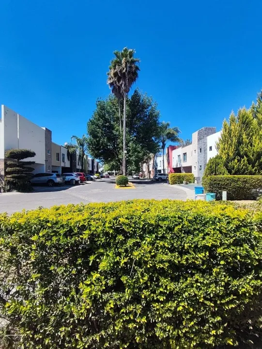 CASA EN VENTA AV LOPEZ MATEOS SUR, SAN AGUSTIN