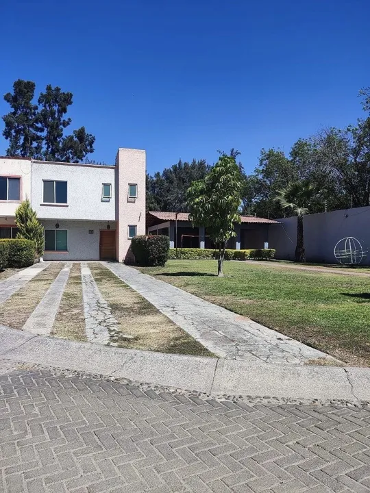Foto 2 de CASA EN VENTA AV LOPEZ MATEOS SUR, SAN AGUSTIN