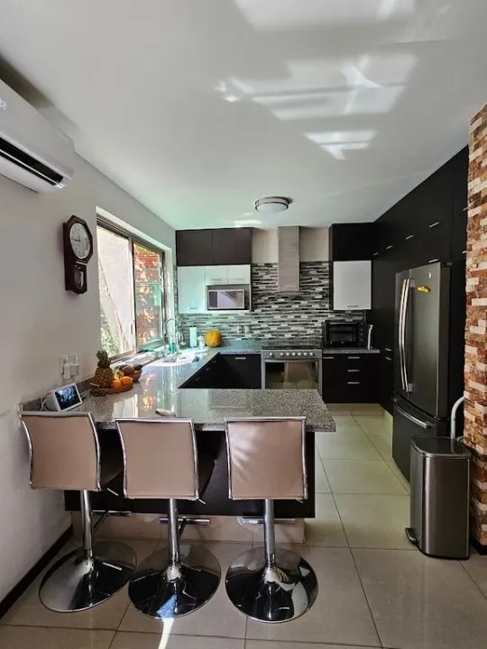 Foto 9 de Casa en venta en Avenida Niños Héroes, Los Portales, San Pedro Tlaquepaque