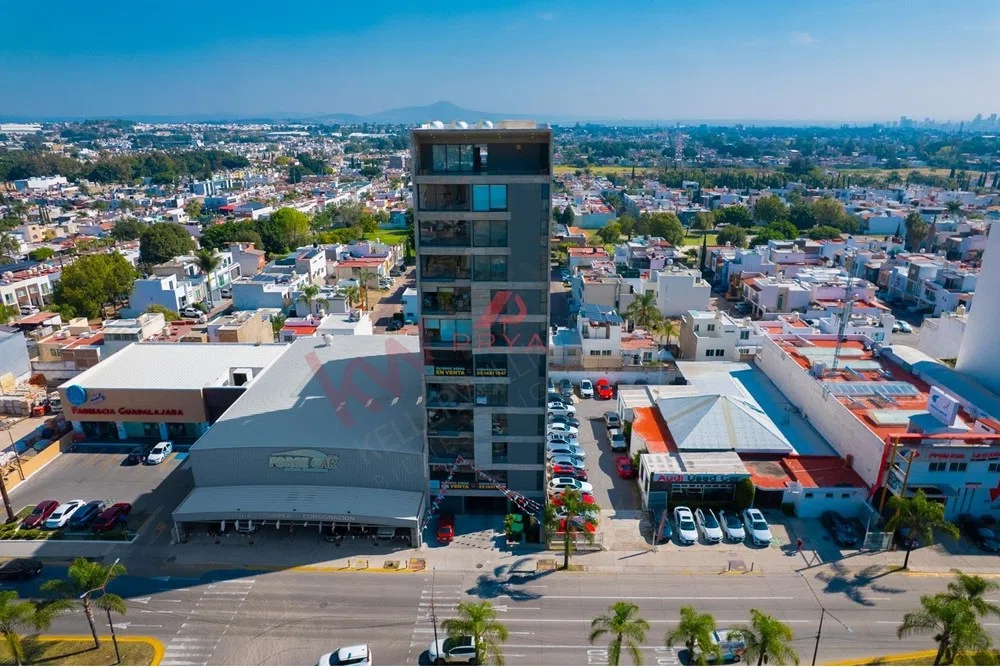 Propiedad en VENTA - Escudero 100, Fraccionamiento Jardín Real, 45136 Zapopan, Jal, México