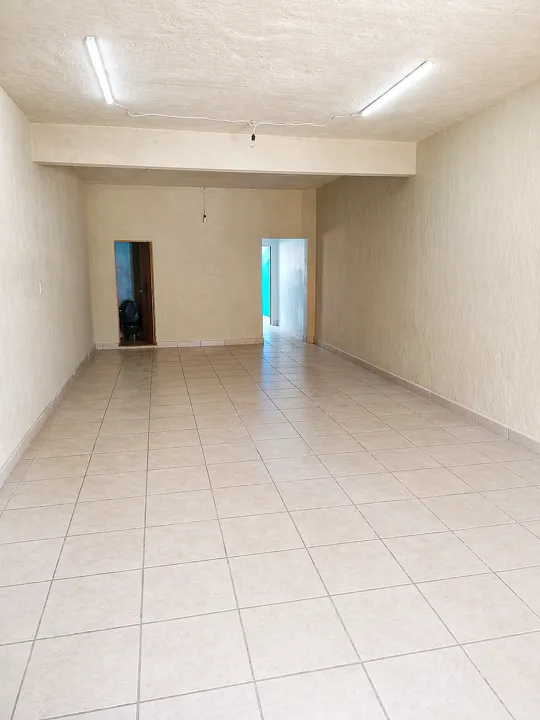 Foto 4 de CASA EN VENTA CON USO DE SUELO COMERCIAL EN FRAC. REVOLUCION Tlaquepaque