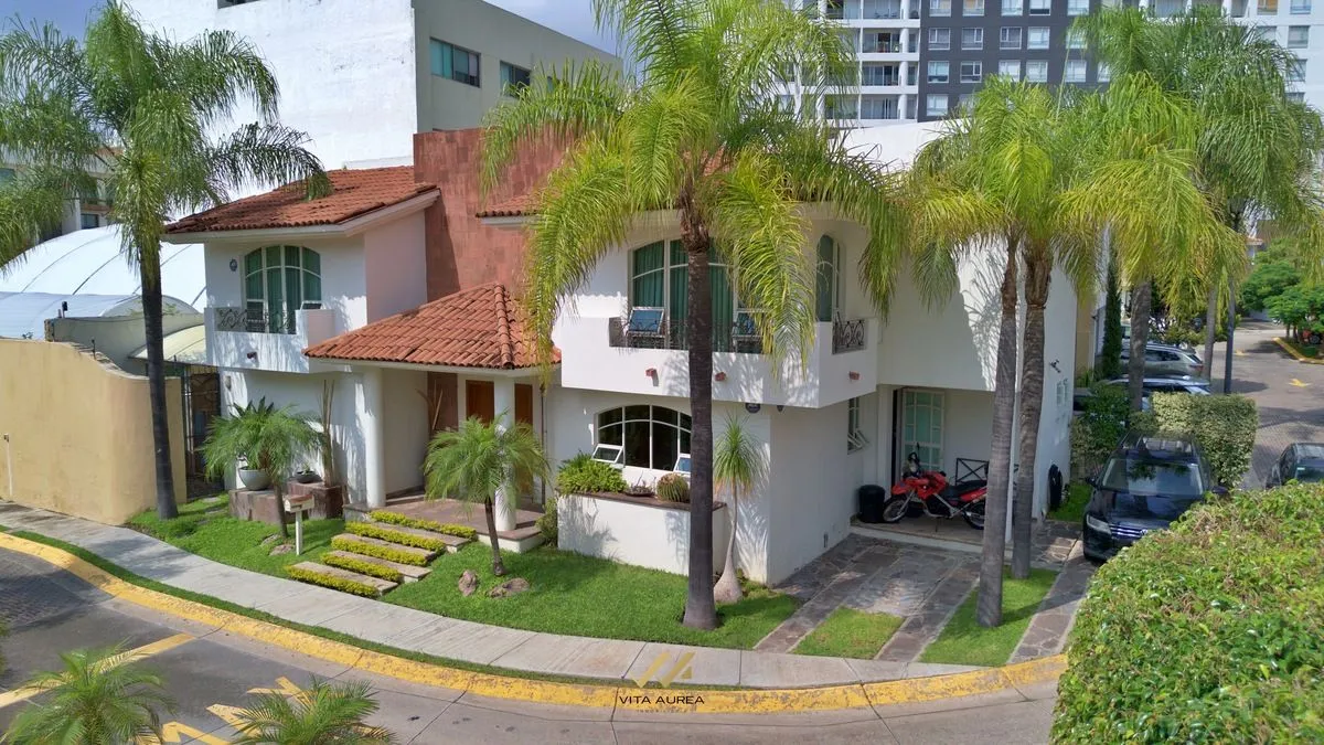 Casa en Venta en Coto Los Manzanos – Cerca del Parque Metropolitano