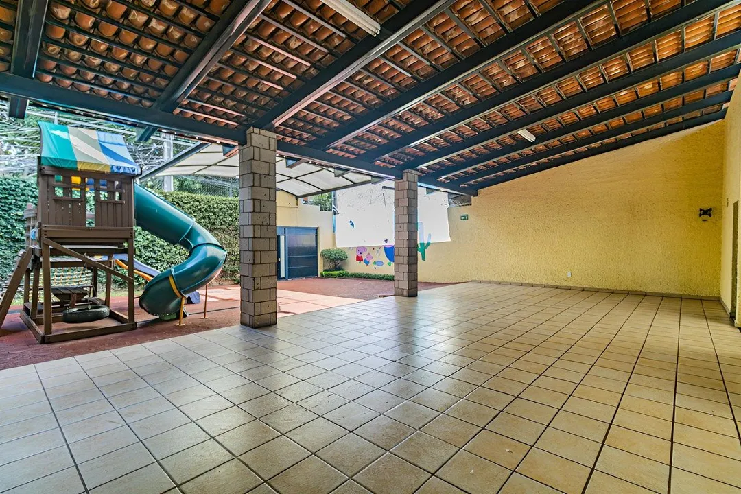 Foto 4 de Local en Venta Jardines de La Cruz