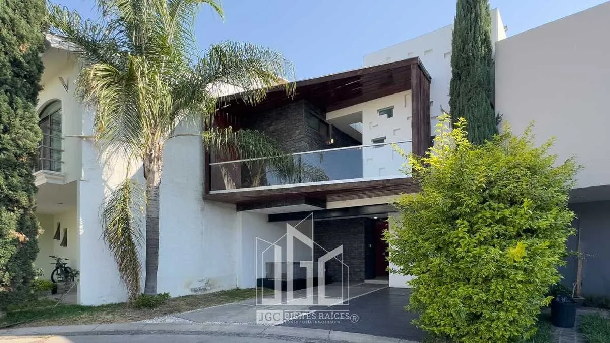 CASA EN RENTA EN RESIDENCIAL DEL PILAR – SAN AGUSTÍN