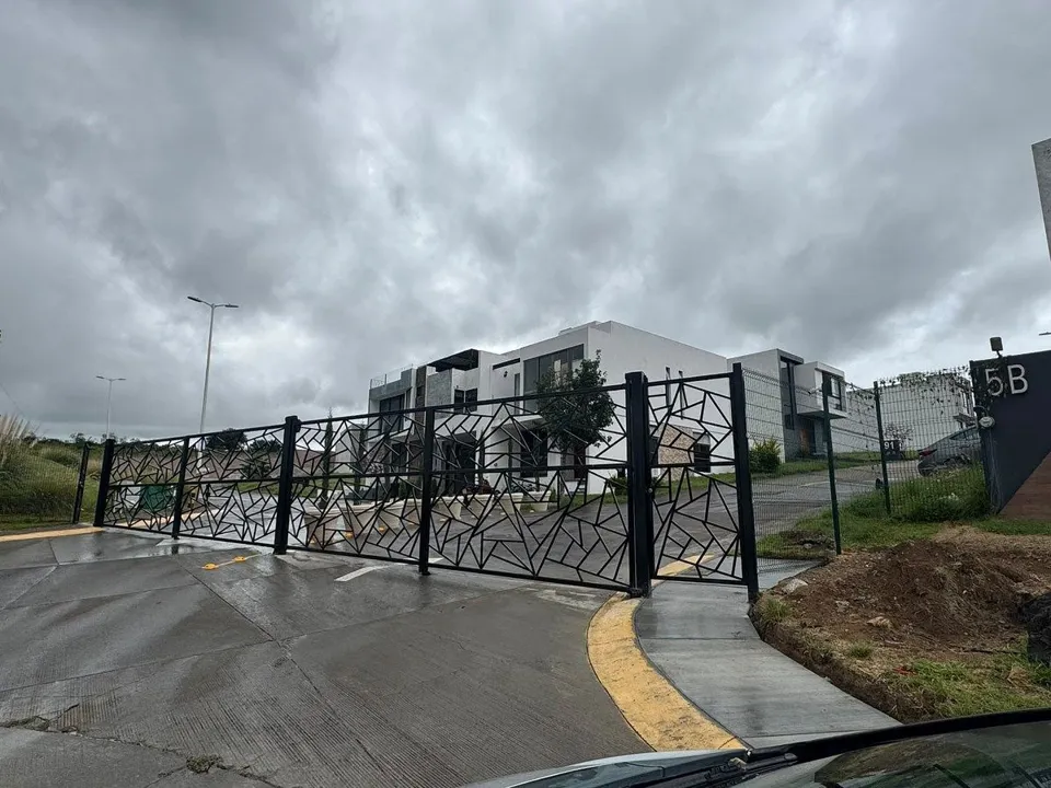 Foto 6 de Terreno en Venta en Senderos de Monteverde - Sendero de la Toscana Norte Lote 1