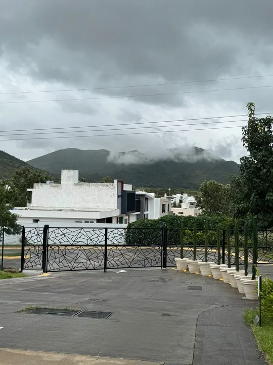 Foto 8 de Terreno en Venta en Senderos de Monteverde - Sendero de la Toscana Norte Lote 1