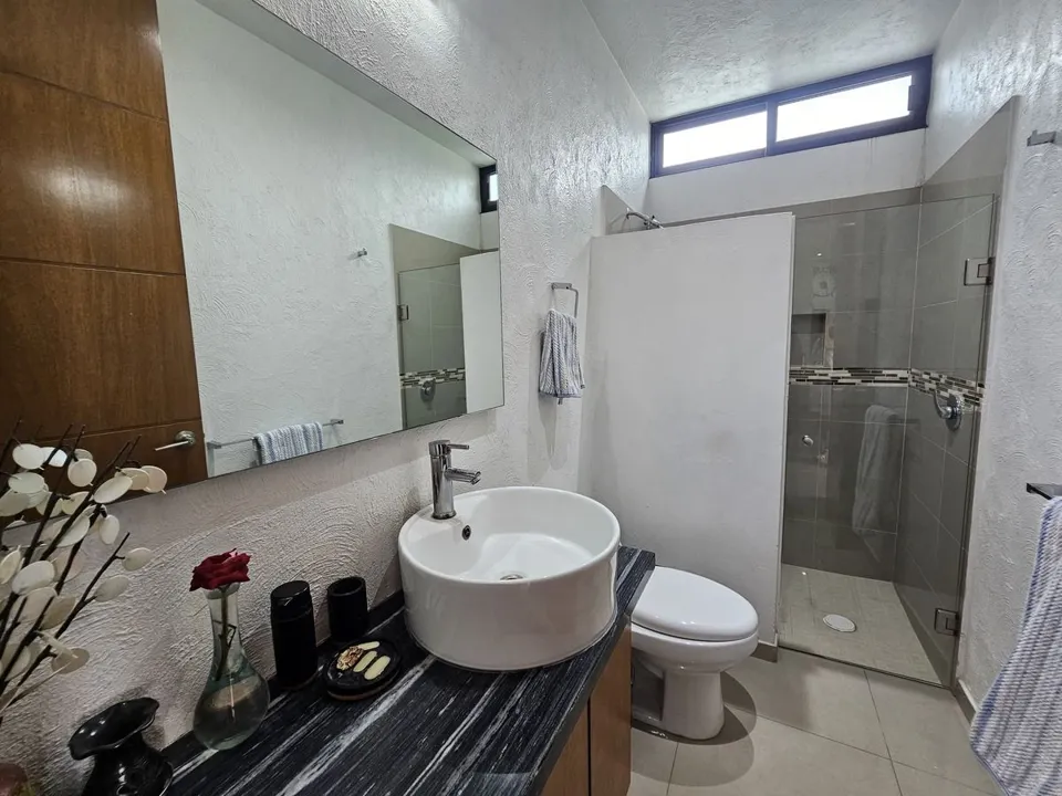 Foto 5 de Casa en Venta en Los Robles con 5 Habitaciones
