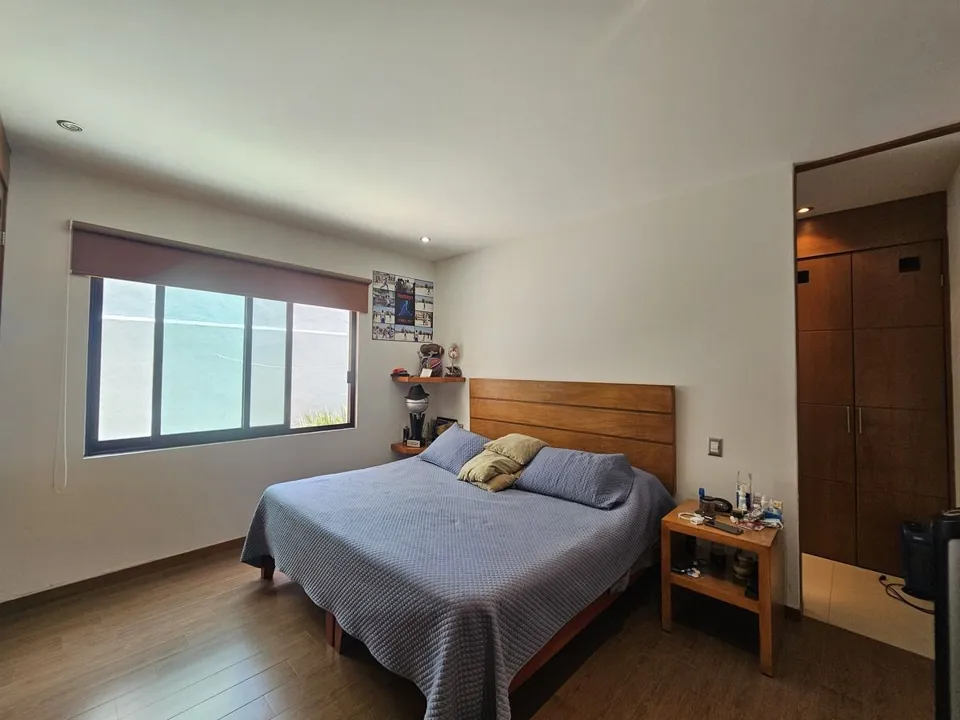 Foto 7 de Casa en Venta en Los Robles con 5 Habitaciones