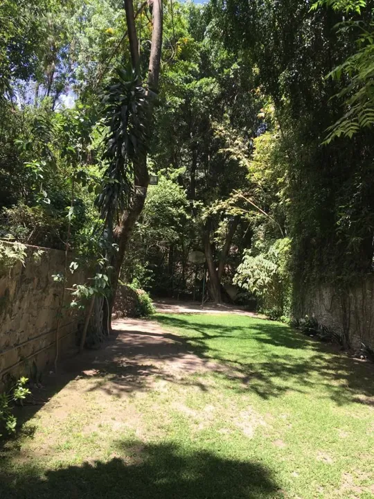 Foto 5 de Casa en Venta a Precio de Terreno en Lomas Altas