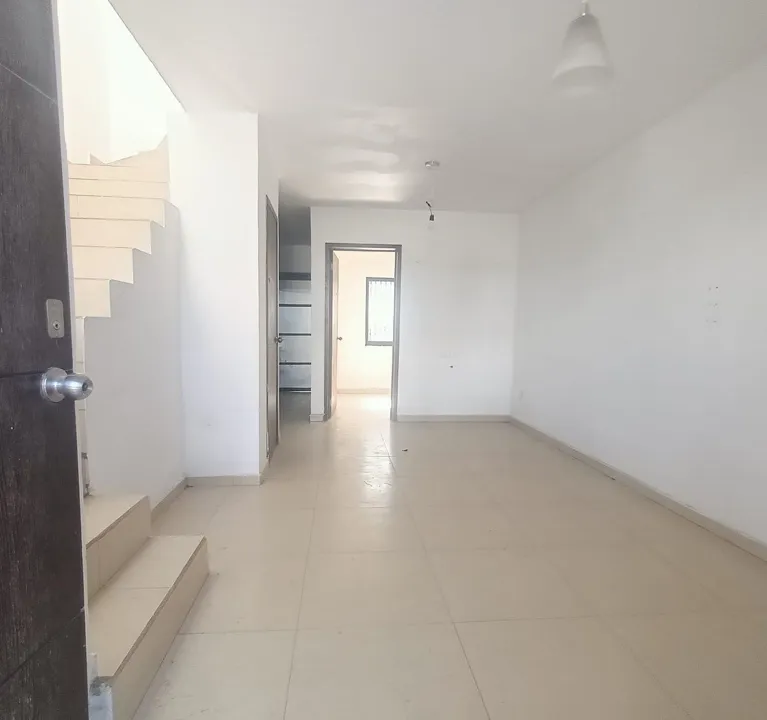 Foto 4 de 🏡 Descubre esta propiedad de 2 niveles en el Fracc. Real del Sol, Tlajomulco de