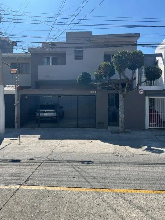 Casa en venta en Pedro Simón Laplace, Paseos Del Sol, Zapopan