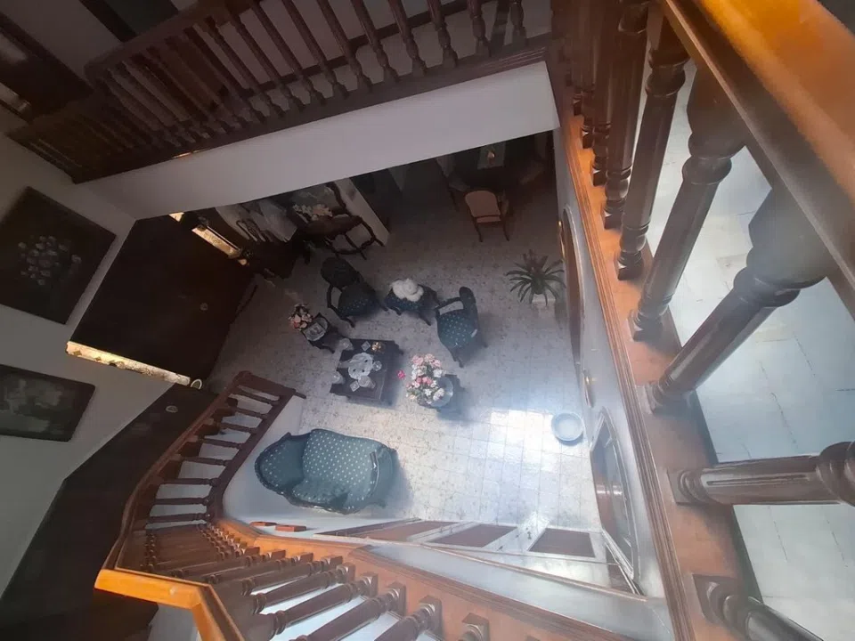 Foto 5 de CASA ESTILO COLONIAL EN COTO, MUY BIEN DISTRIBUIDA