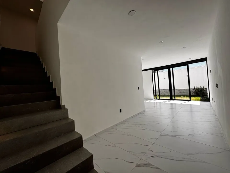 Foto 3 de Casa Nueva frente a parque, Valle Imperial, Coto Maple 1