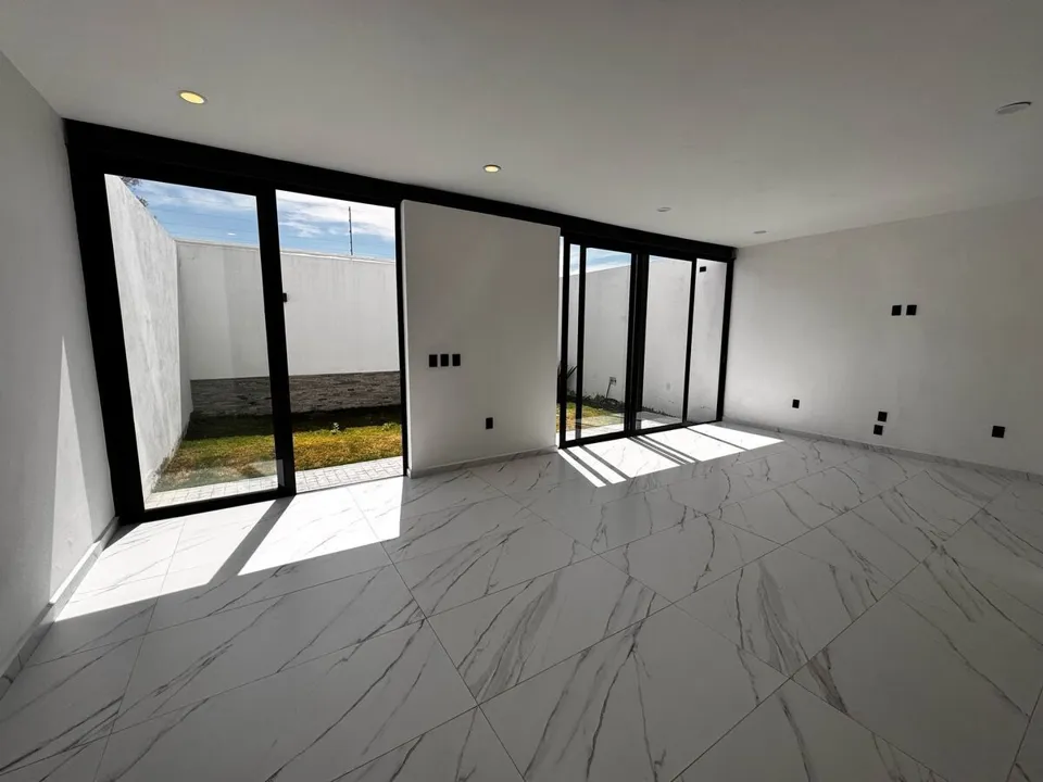 Foto 4 de Casa Nueva frente a parque, Valle Imperial, Coto Maple 1