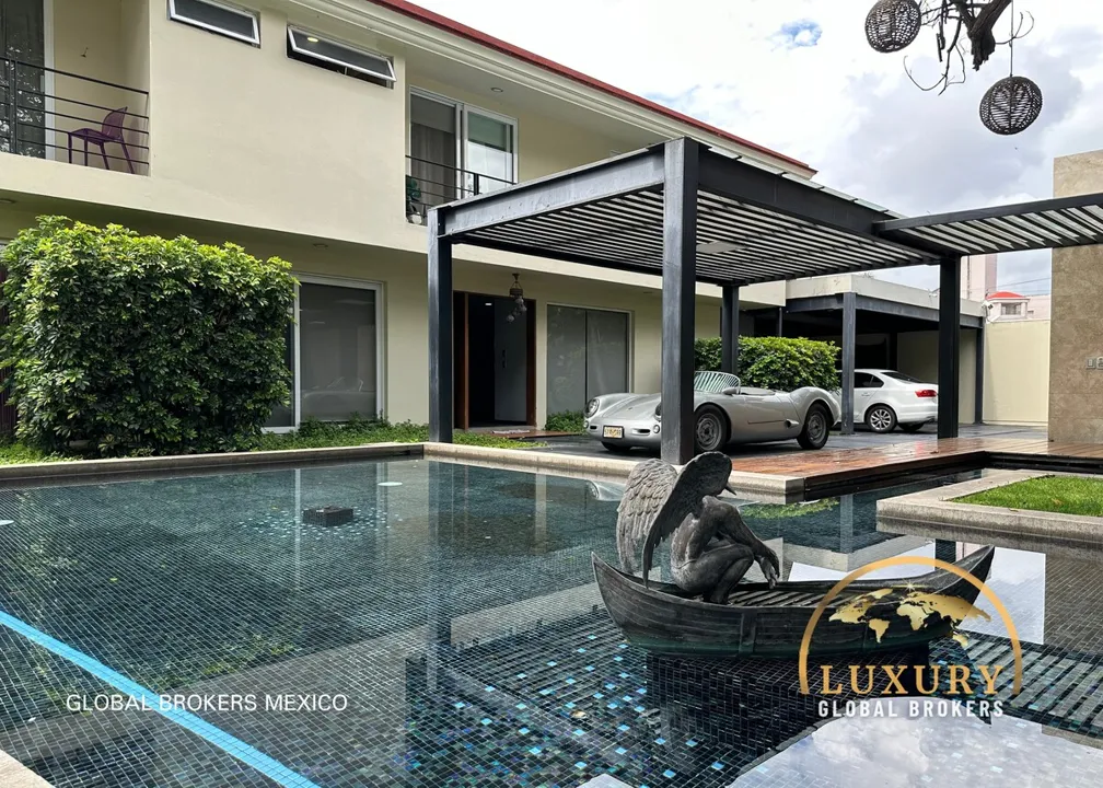 Foto 3 de Lujosa Casa / Mansion de 7 Habitaciones en Las Fuentes, Zapopan, Jalisco