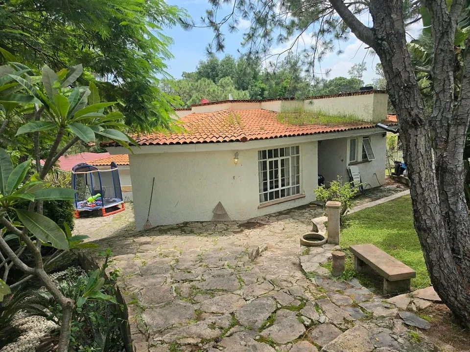 Foto 2 de Casa en Venta en  Haciendas La Herradura , Zapopan | Terreno de 1,540 m²