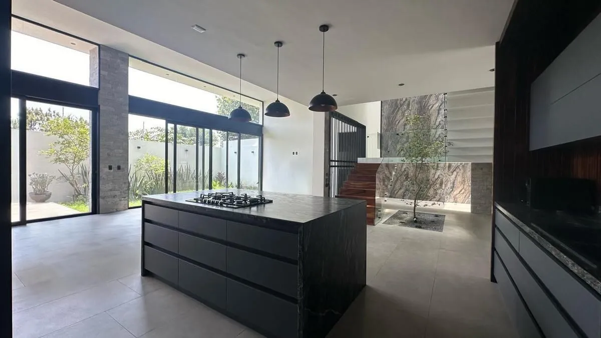 Foto 2 de CASA EN VENTA EN CONDOMINIO ARAUCA II, ZAPOPAN