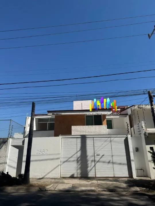 Casa en venta en Calle José María Heredia, Lomas de Guevara, Guadalajara
