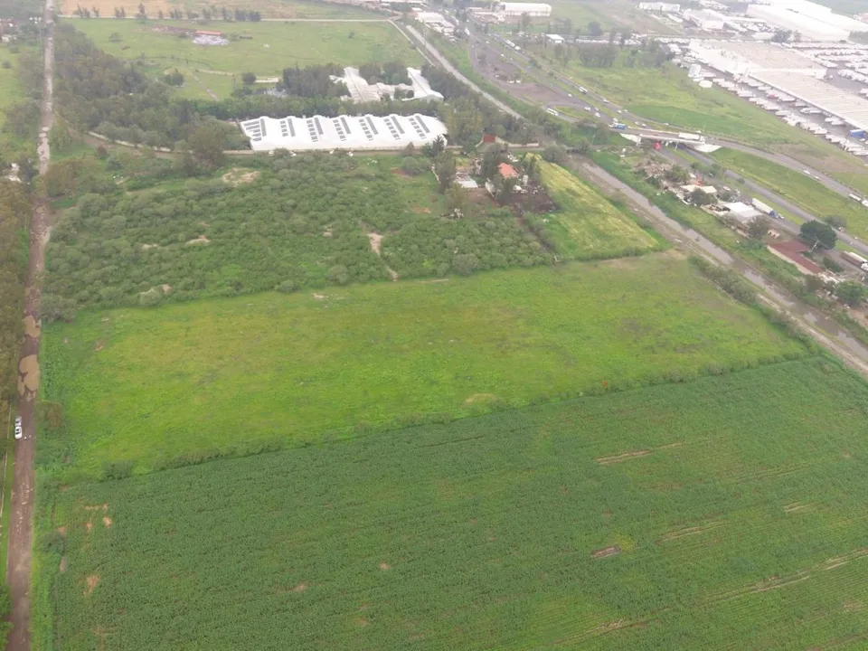Foto 6 de Terreno En Venta En Santa Cruz Del Valle A Una Cuadra De Carretera Chapala