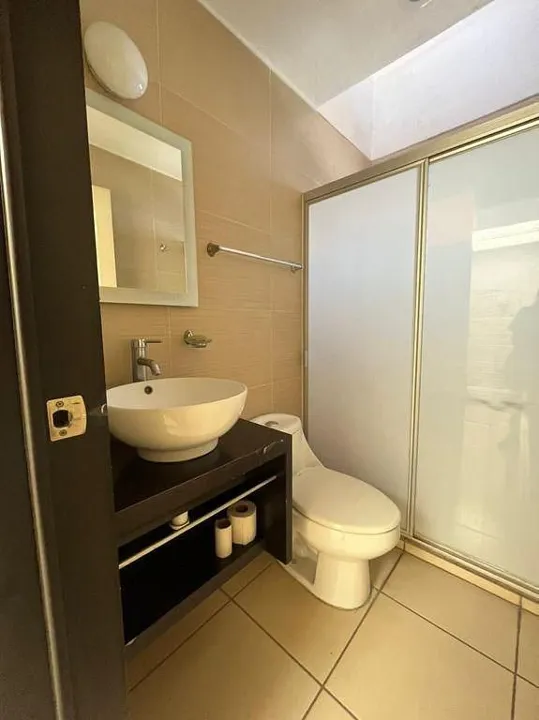 Foto 6 de Casa en venta en Coto Asturias, Nueva Galicia | Esquina frente al parque