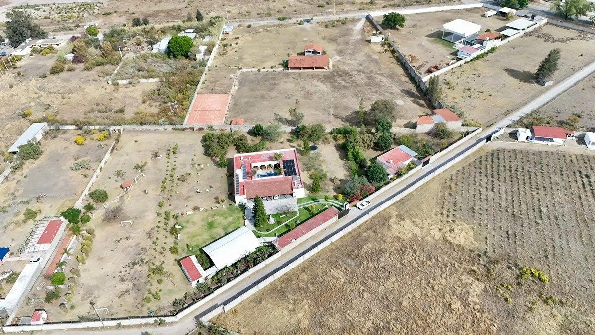 Foto 3 de Terreno en venta | Frente a Av. Mariano Otero | Santa Ana Tepetitlán | Zapopan