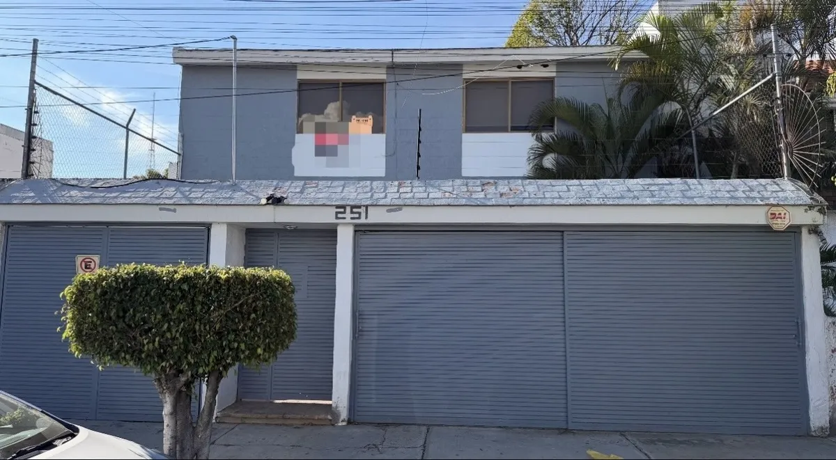 Casa en venta en Colonia Jardines Vallarta.