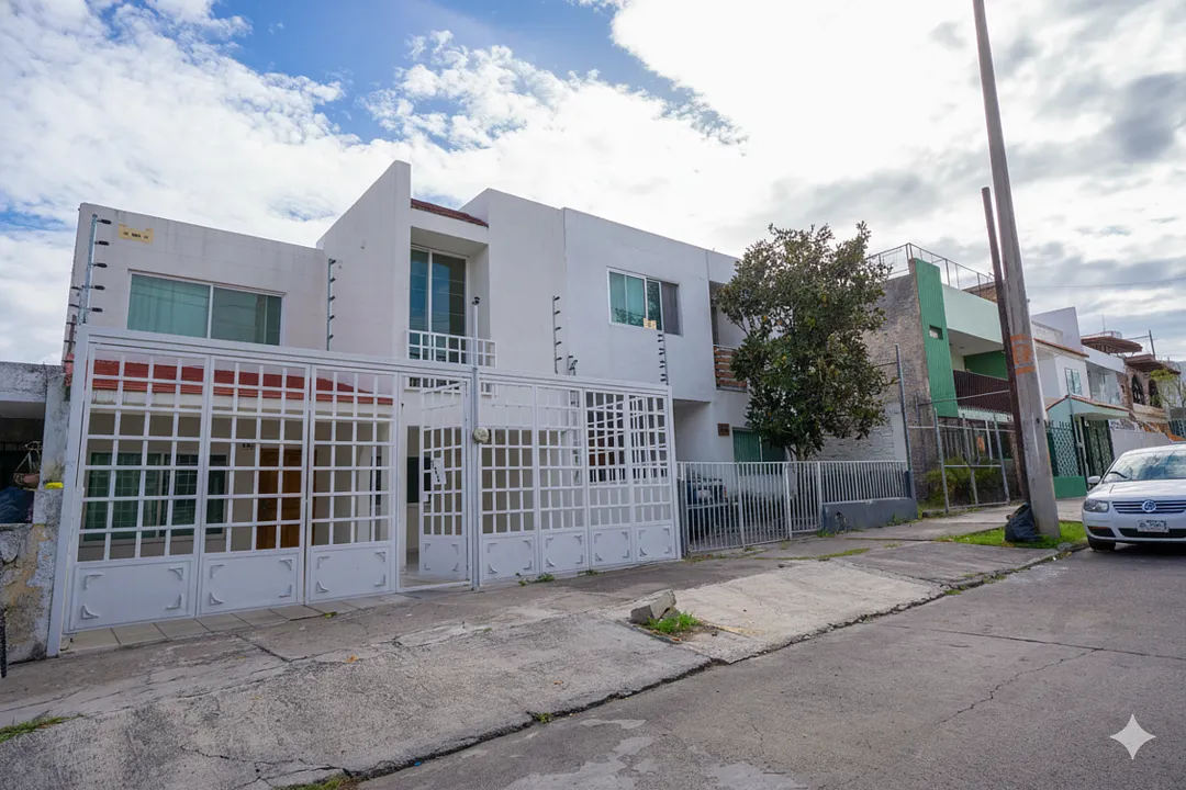 Casa en Venta en Colinas de la Normal | Oportunidad para Inversionistas