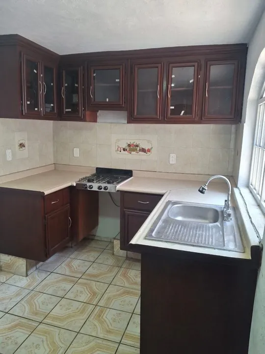 Foto 4 de Casa en venta en Santa Paula, Tonalá con espacio independiente para negocio