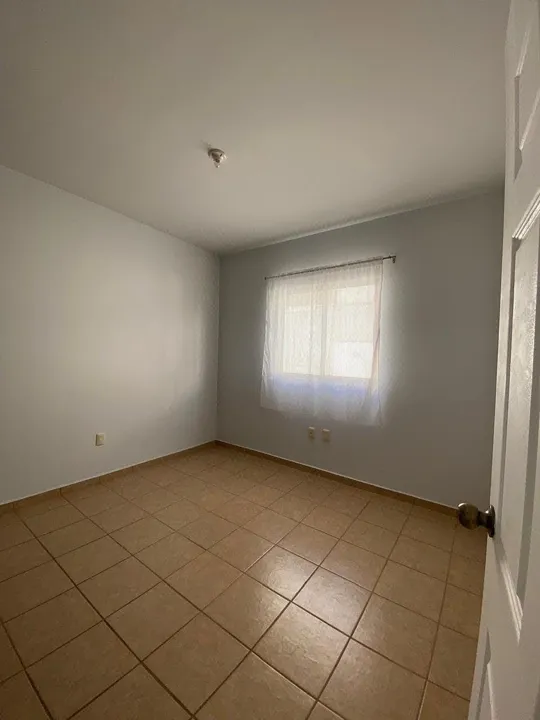 Foto 9 de CASA EN RENTA EN VILLA CALIFORNIA, AL SUR DE LA CIUDAD, A PASOS DE LA ALBERCA