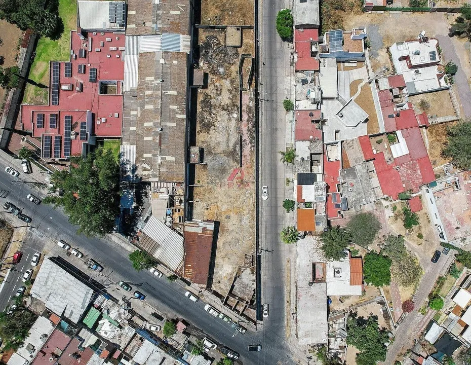 Foto 8 de Terreno mixto en venta en Huentitán Guadalajara 2,446 m² para departamentos.