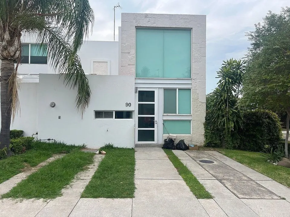 Casa en Renta en Zona Real Zapopan | Coto El Real 1 | Frente al Tec de Monterrey