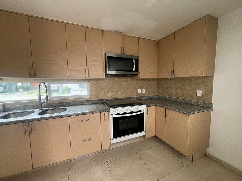 Foto 6 de Casa en Renta en Zona Real Zapopan | Coto El Real 1 | Frente al Tec de Monterrey